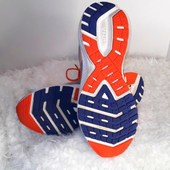 Brooks Ravenna 11 Guiderails Athletic Shoes with Speed Support. US Size: 8 - Picture 8 of 11